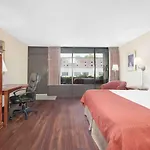 Baymont By Wyndham Paris