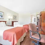 Baymont By Wyndham Paris