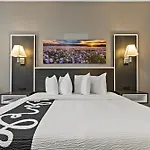 Paris Inn Suites