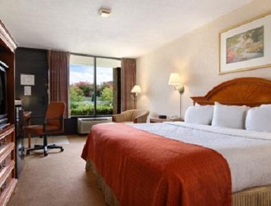 Baymont By Wyndham Paris