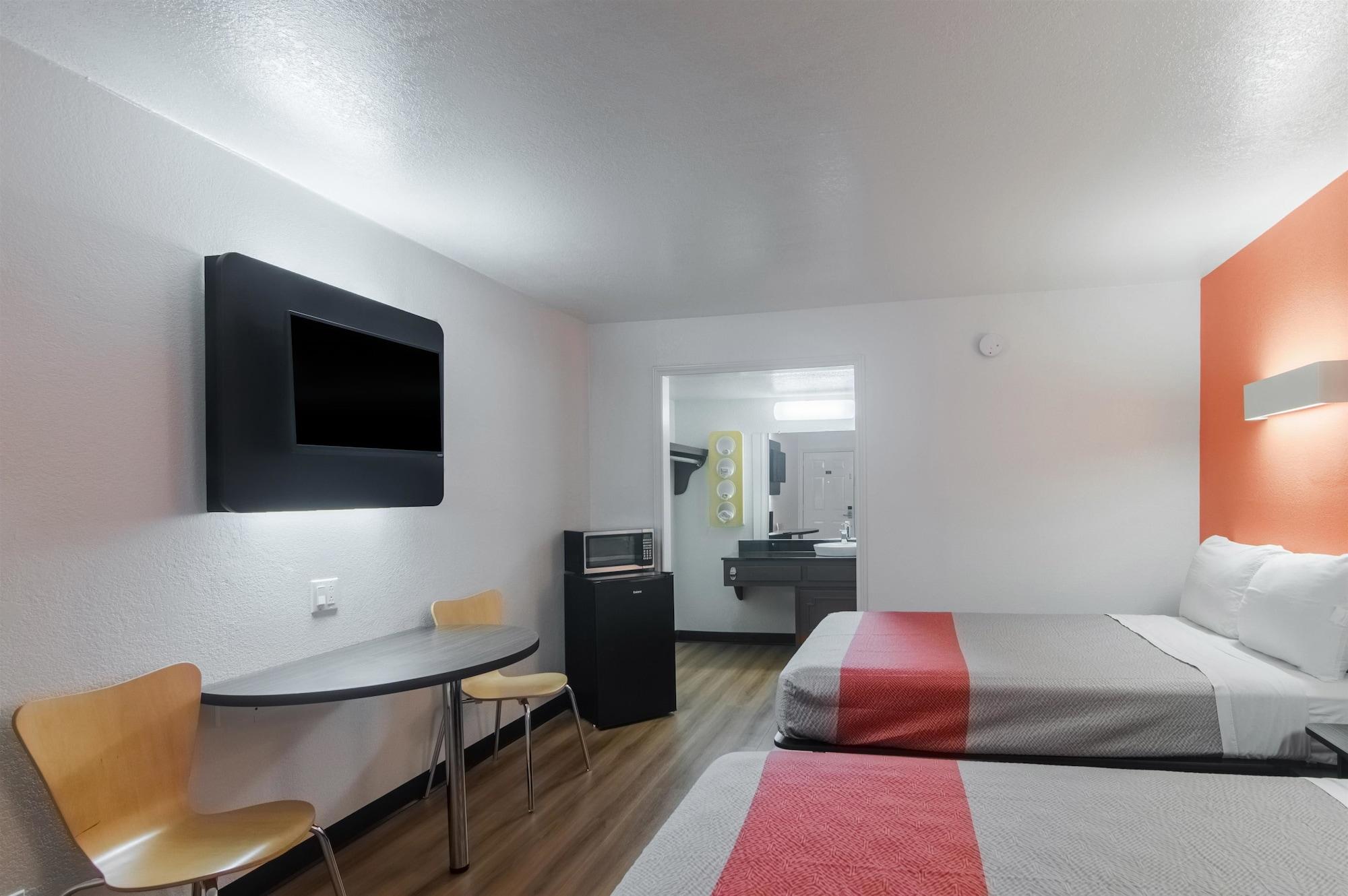 Hotel 6-paris, Tx 2*