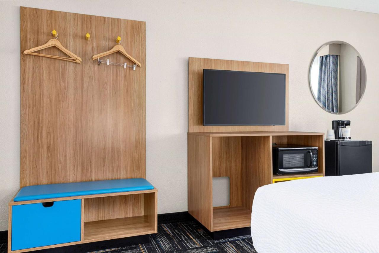 Days By Wyndham Motel 2*