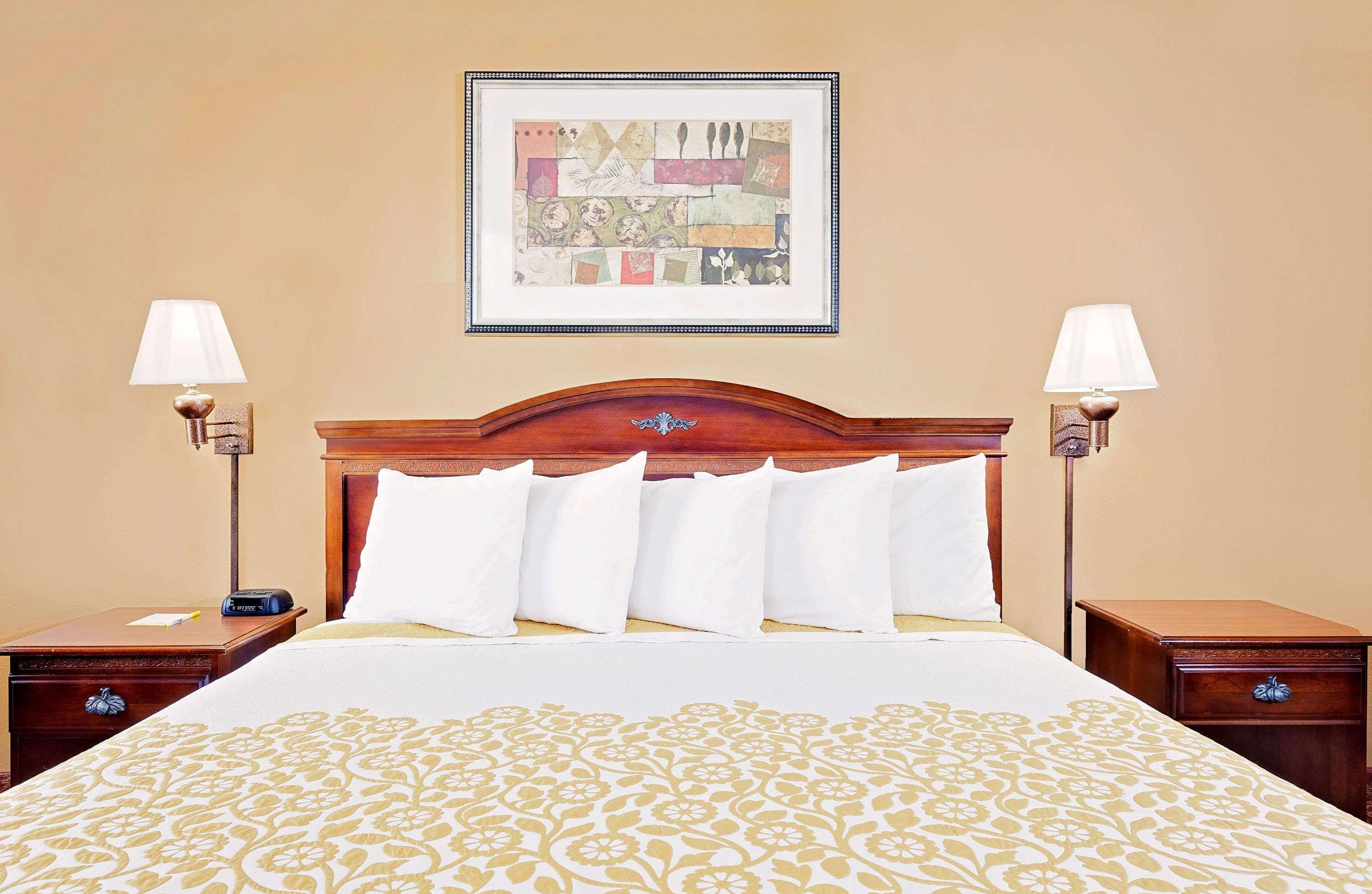 Days By Wyndham Motel 2*