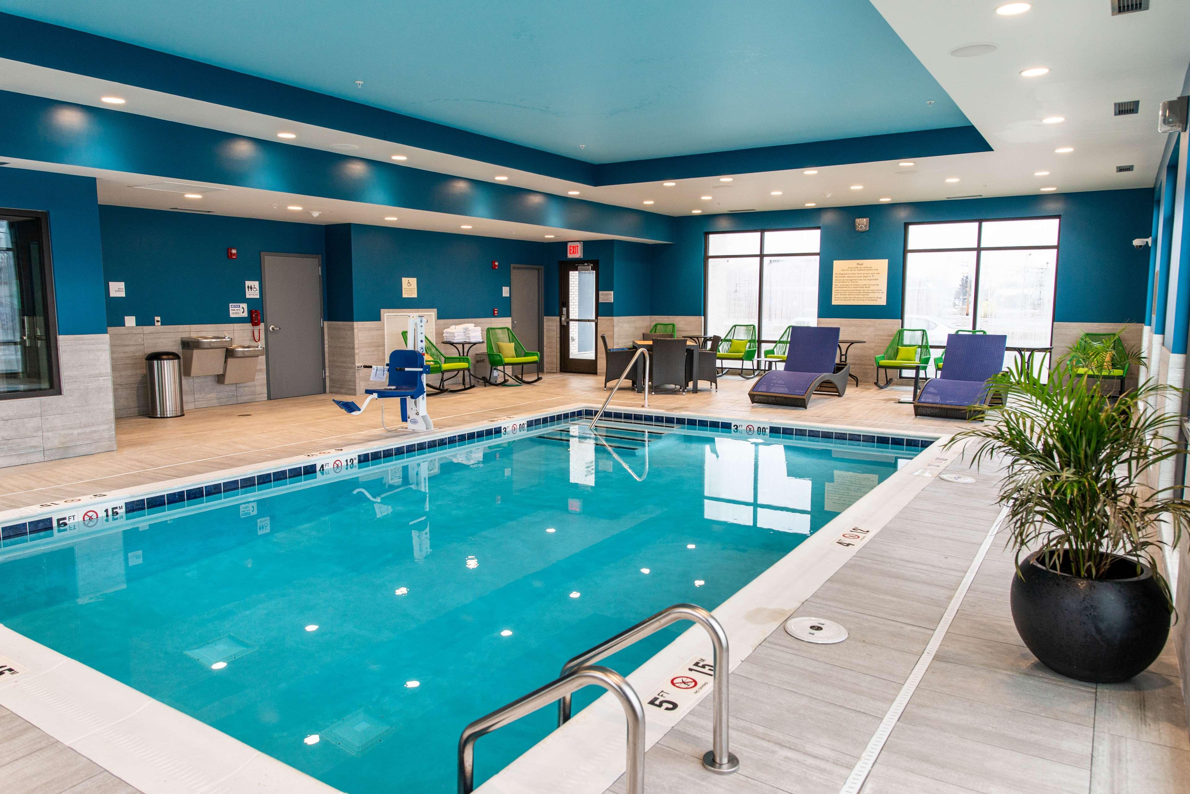 Hotel Hampton 3*
