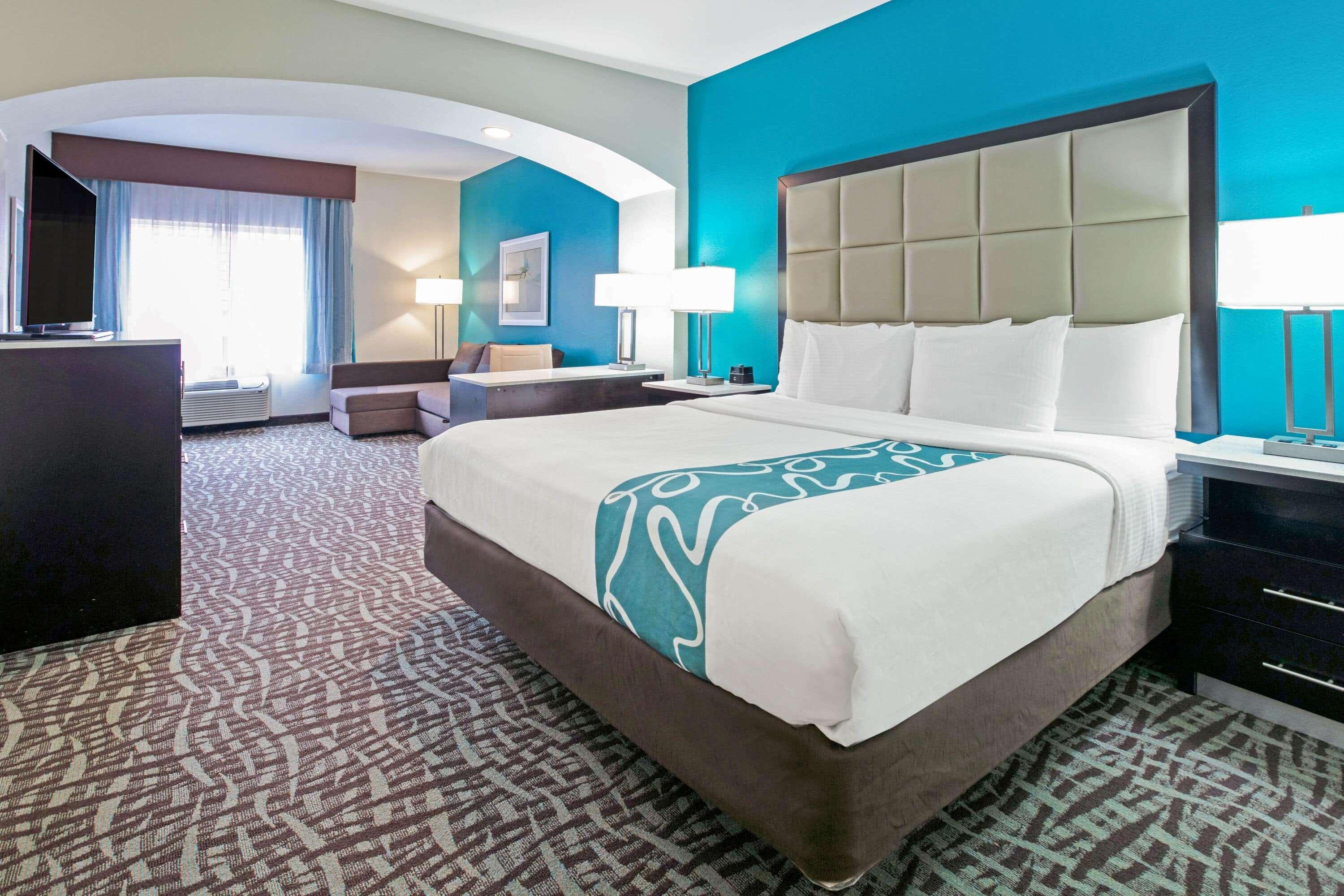 La Quinta And By Wyndham Hotel 3*