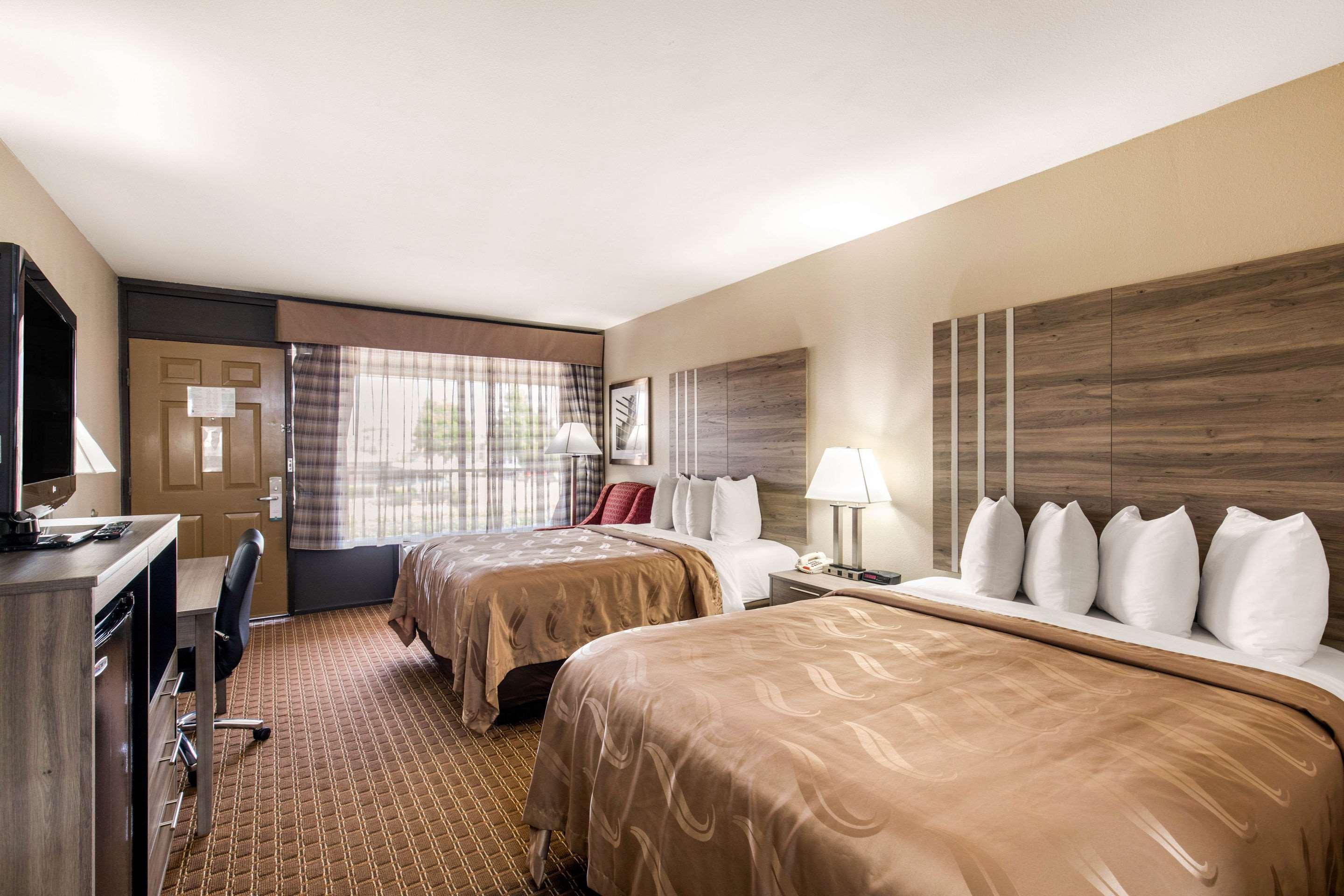 Quality Texas Motel 2*