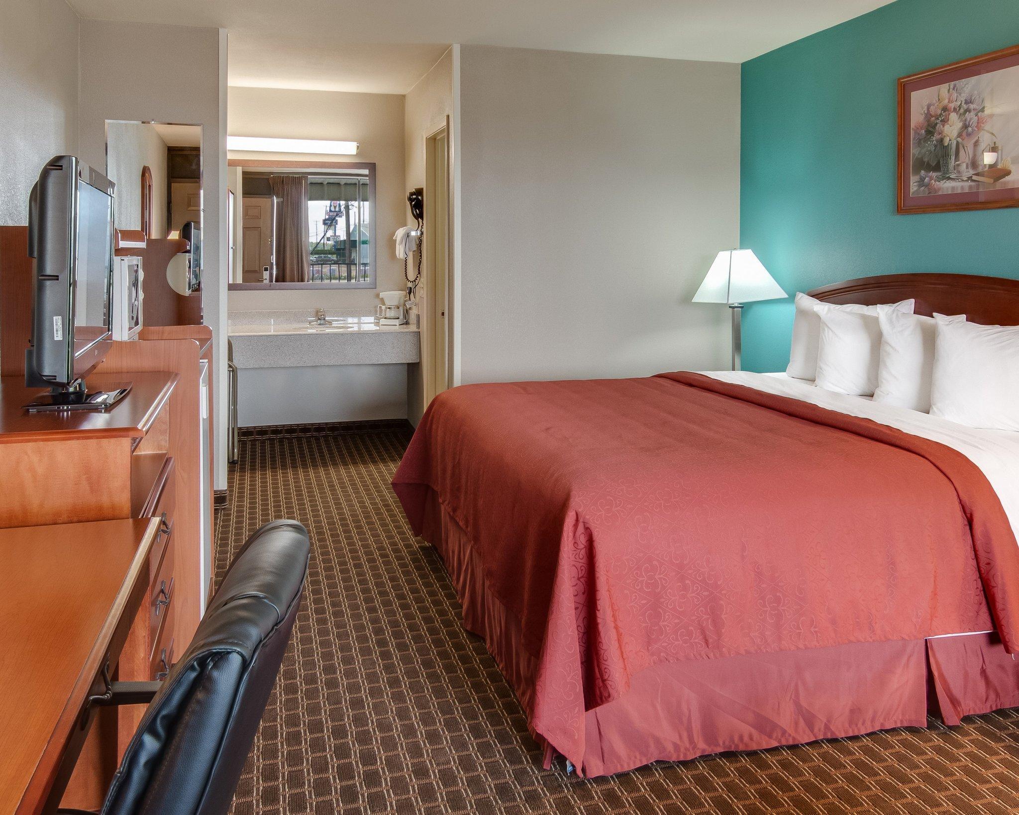 Motel Quality Texas Paris