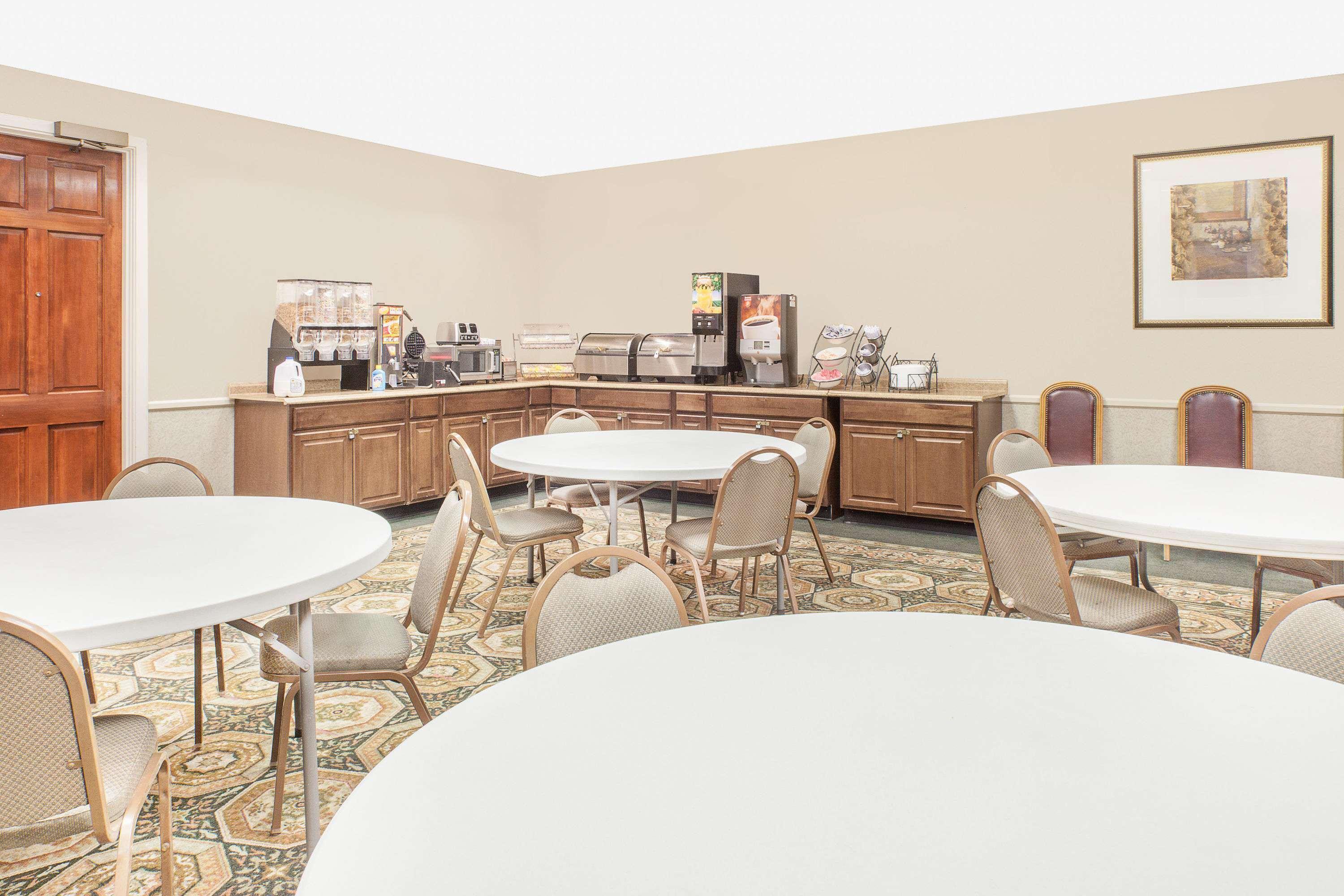 Hotel Baymont By Wyndham 2*
