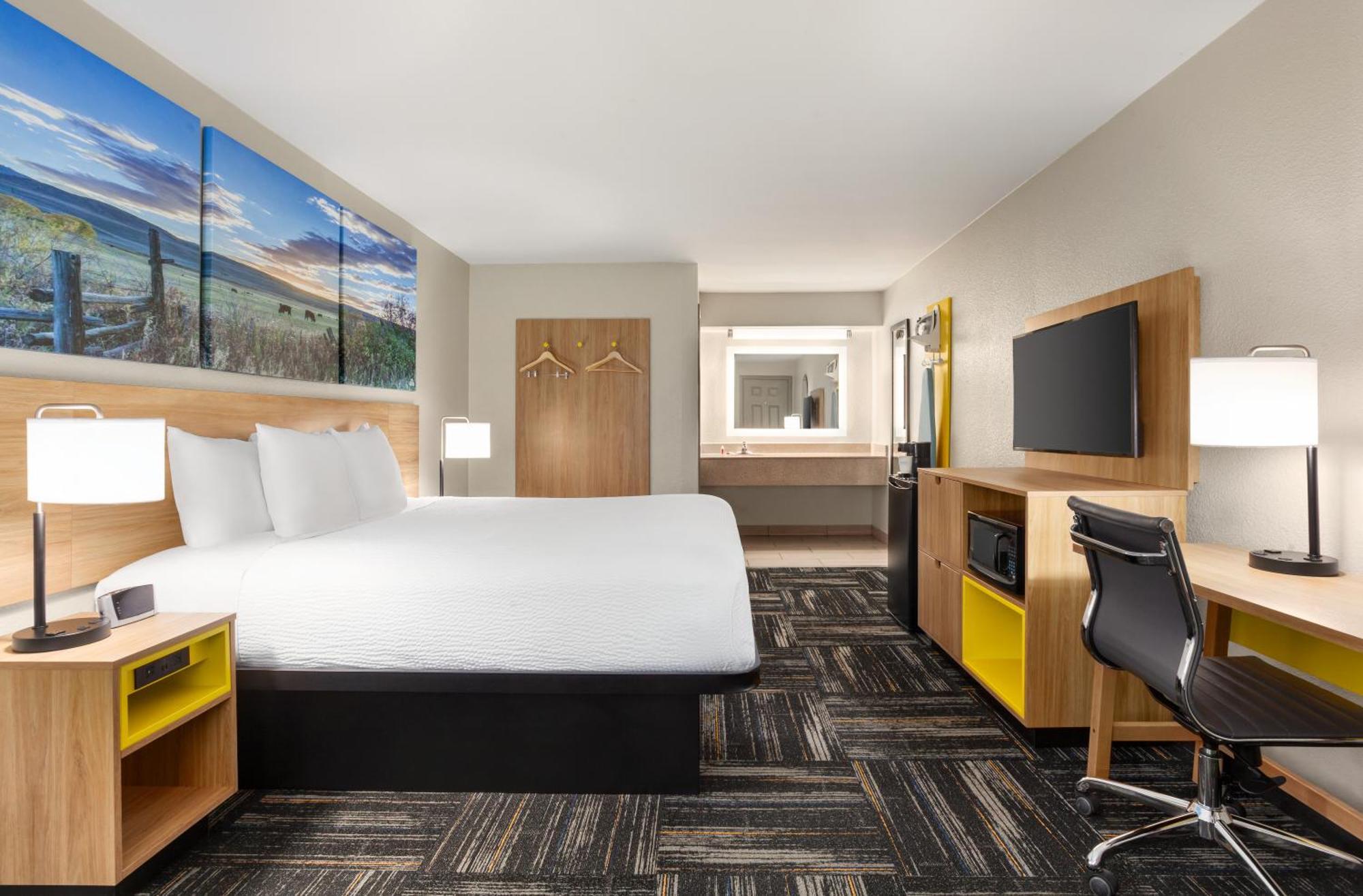 Days By Wyndham Paris