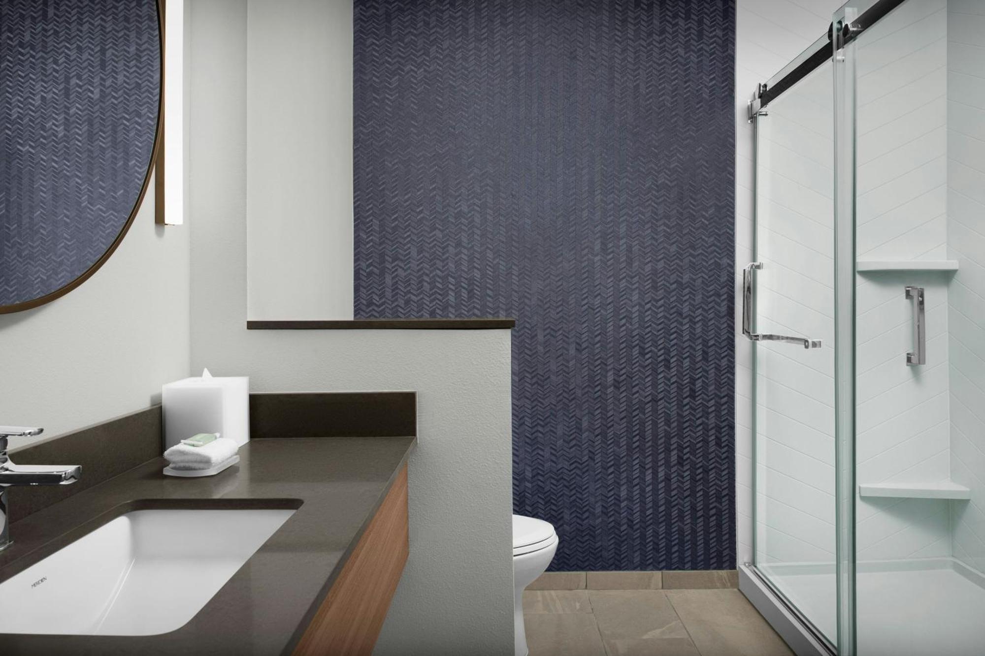 Hotel Fairfield By Marriott & 3*