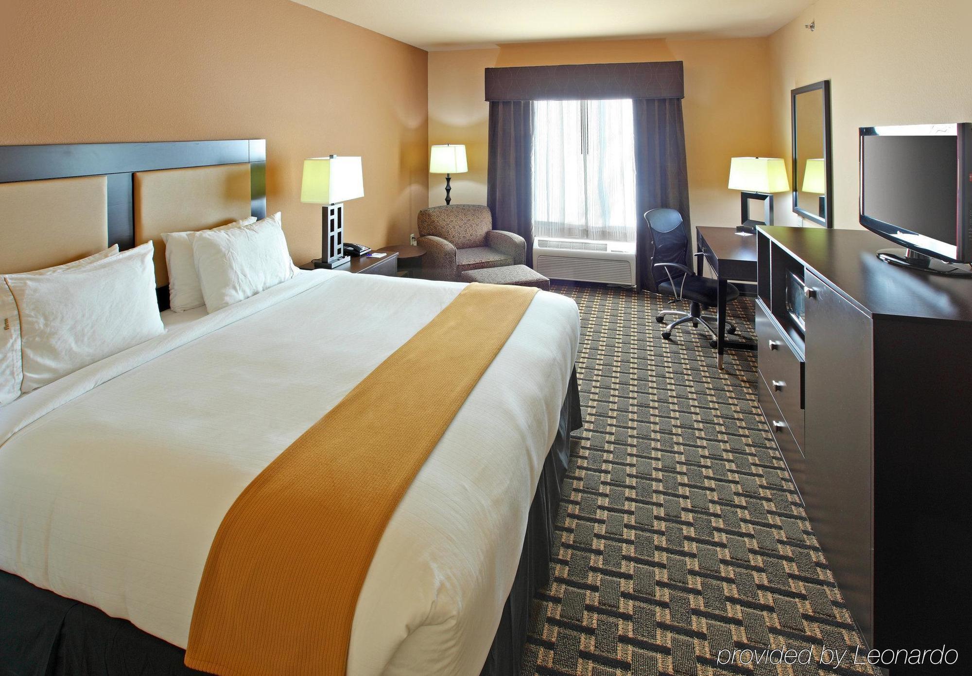 Express & By Ihg Hotel