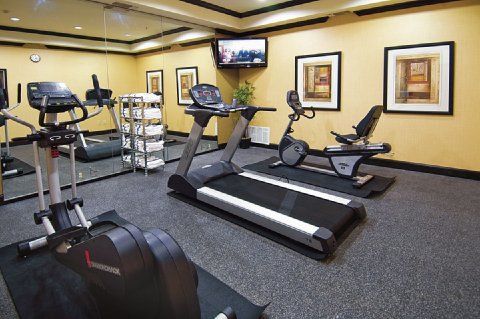 Express & By Ihg 2*