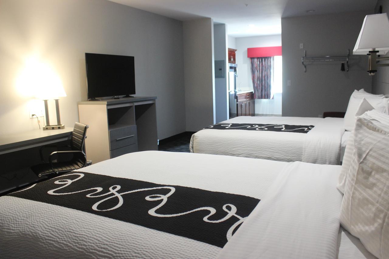 & Hotel