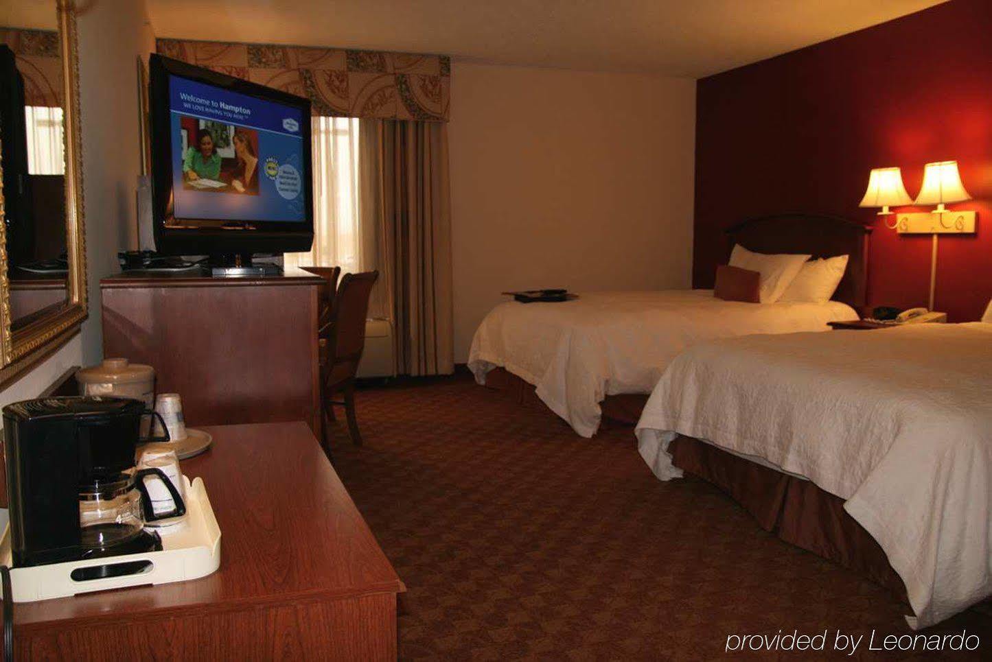 Hotel Hampton 3*