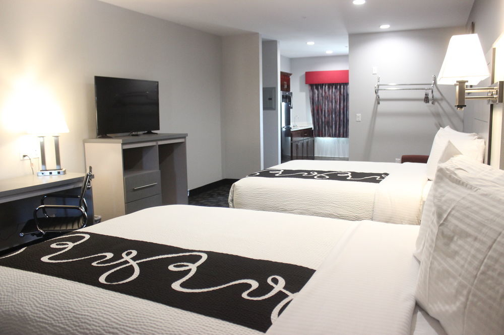 Hotel & 2*