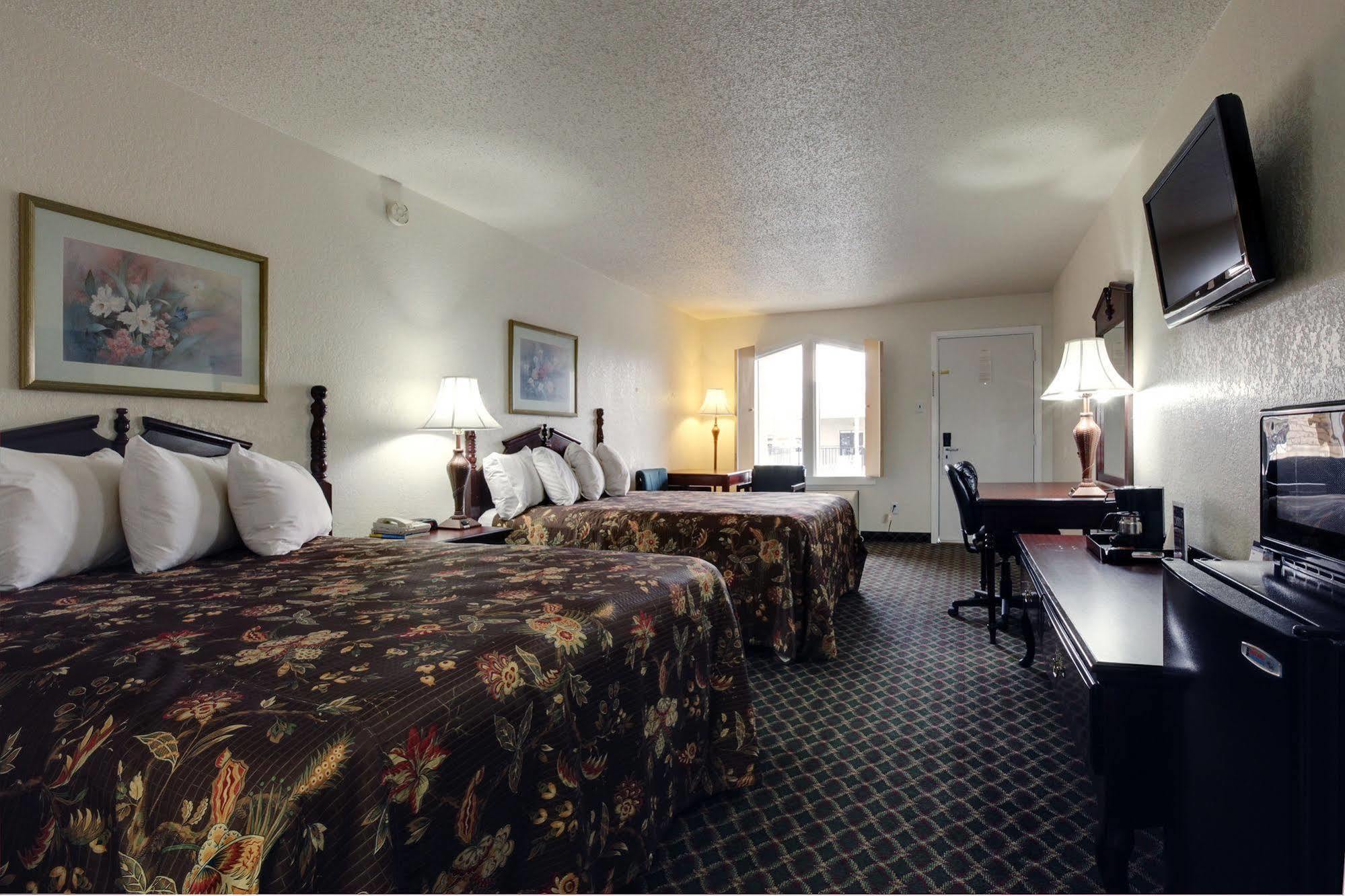 Americas Value Hotel