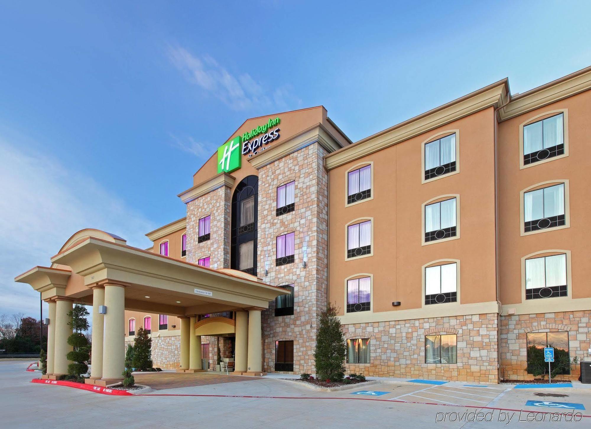 Express & By Ihg 2*