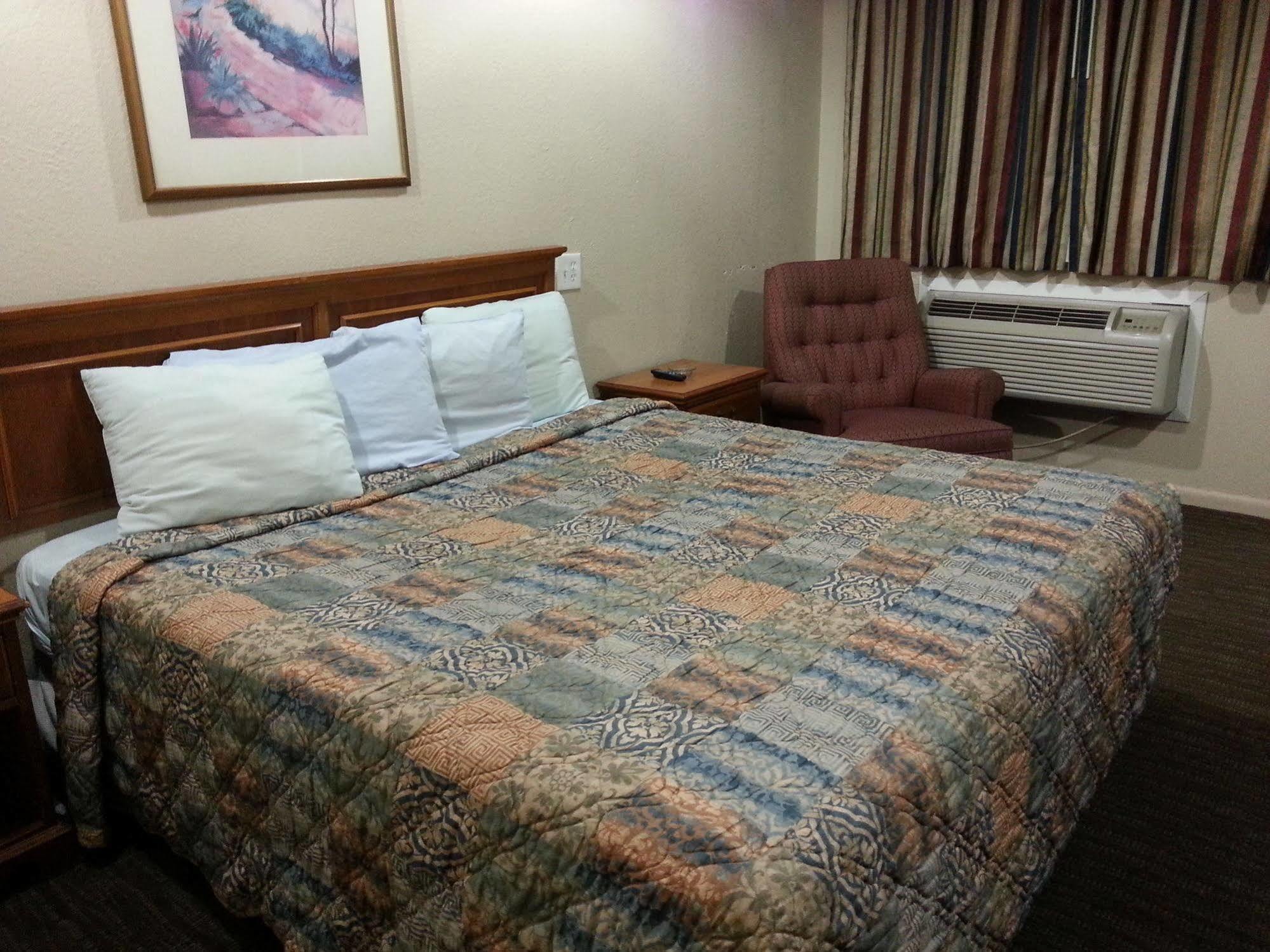 Motel King's