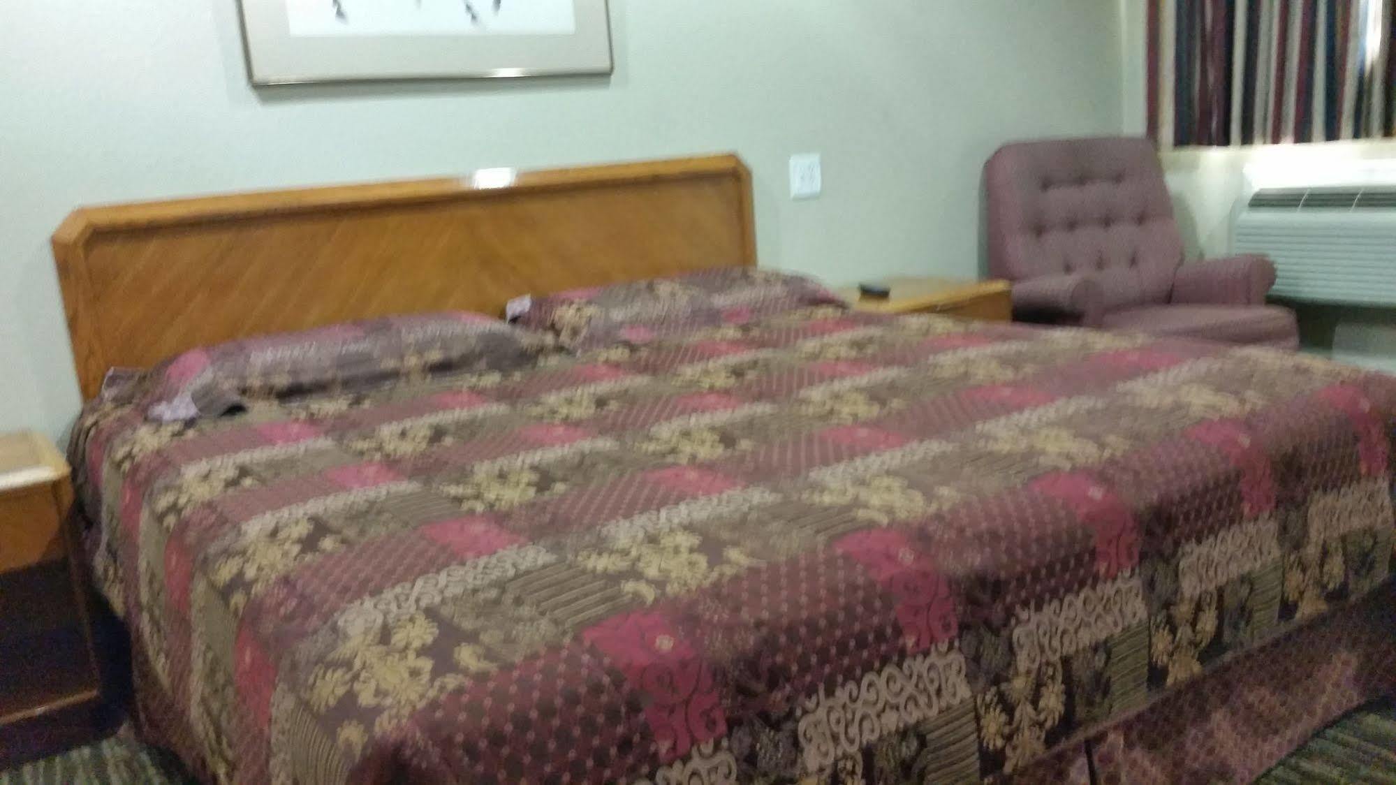 Motel King's