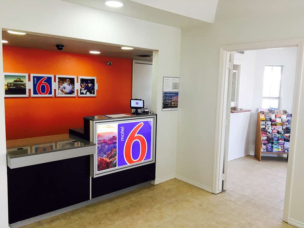Hotel 6-paris, Tx 2*