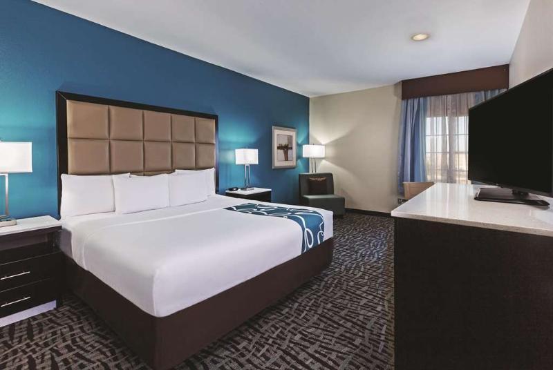 La Quinta And By Wyndham Hotel Paris