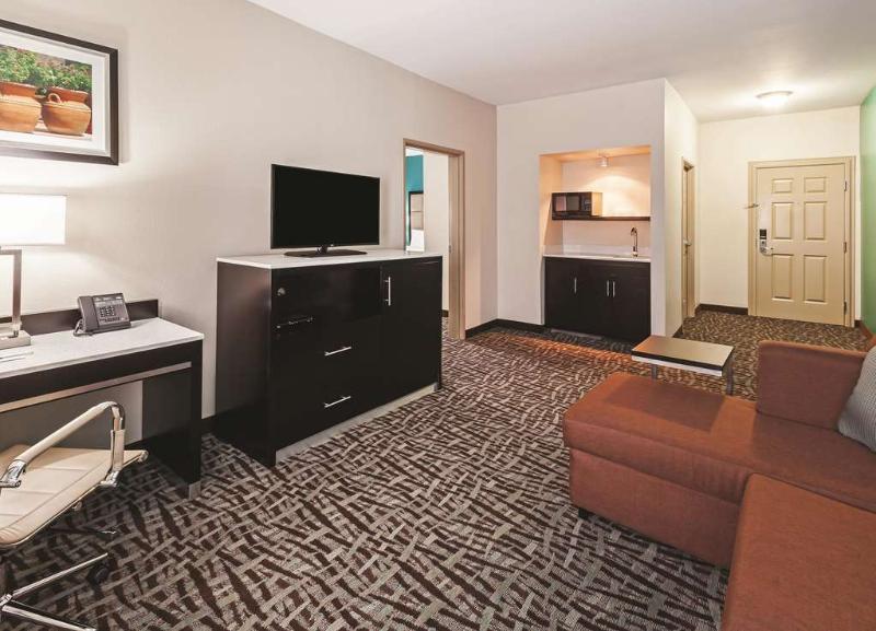 La Quinta And By Wyndham Paris