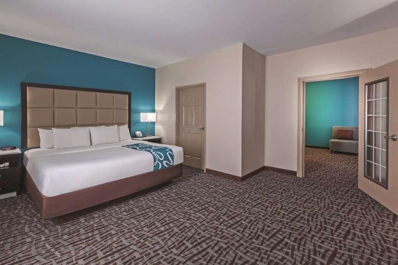 Hotel La Quinta And By Wyndham Paris