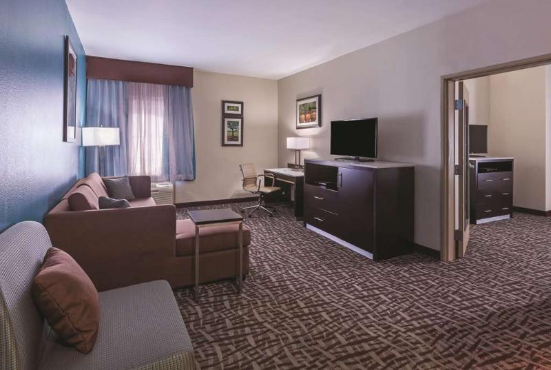 La Quinta And By Wyndham 3* Paris