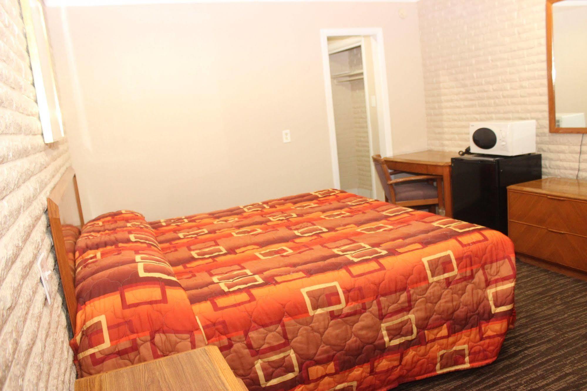 Motel King's *